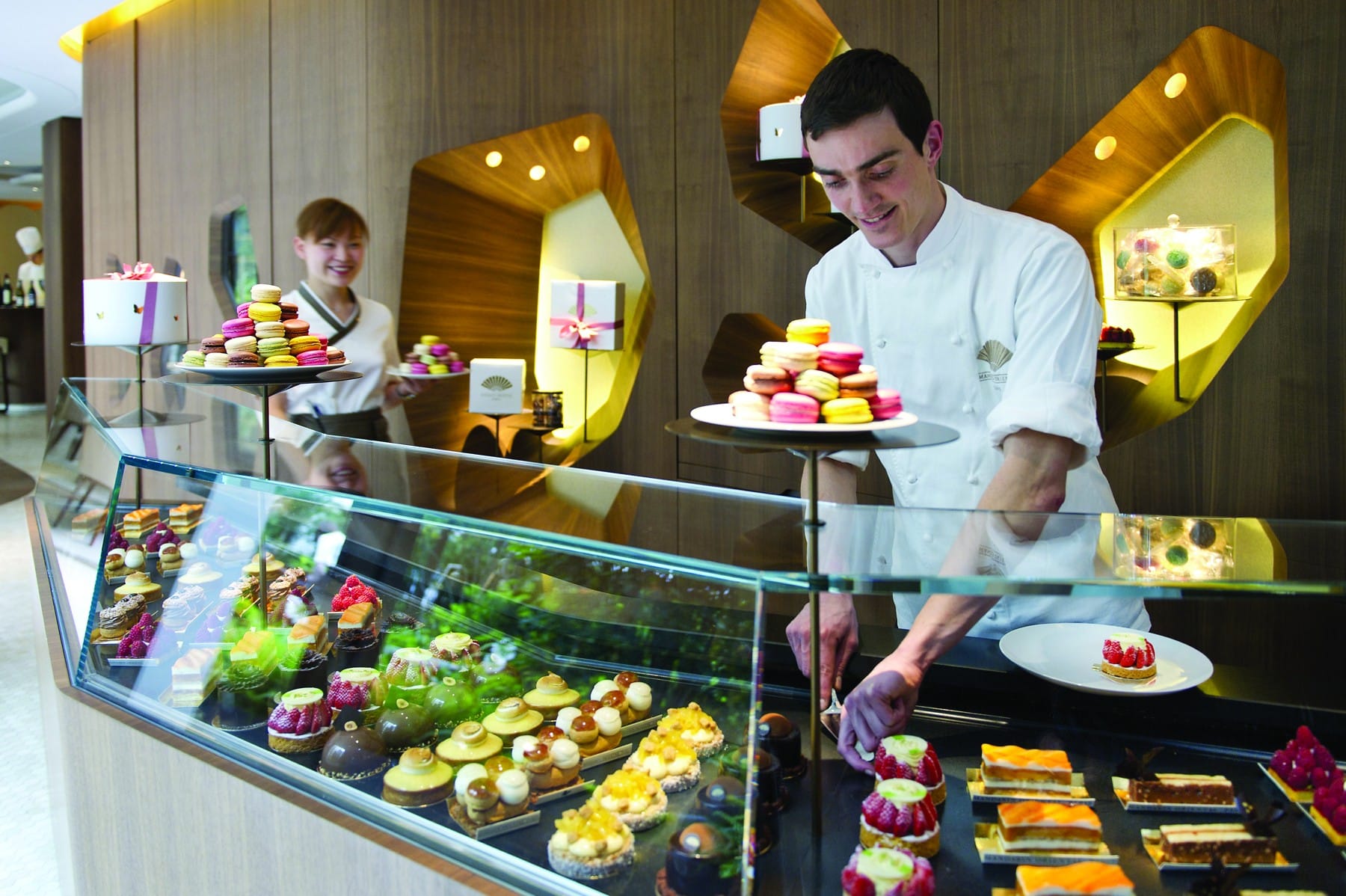 It’s Hard Not to Fall for Mandarin Oriental Paris and its Obsession for Perfection