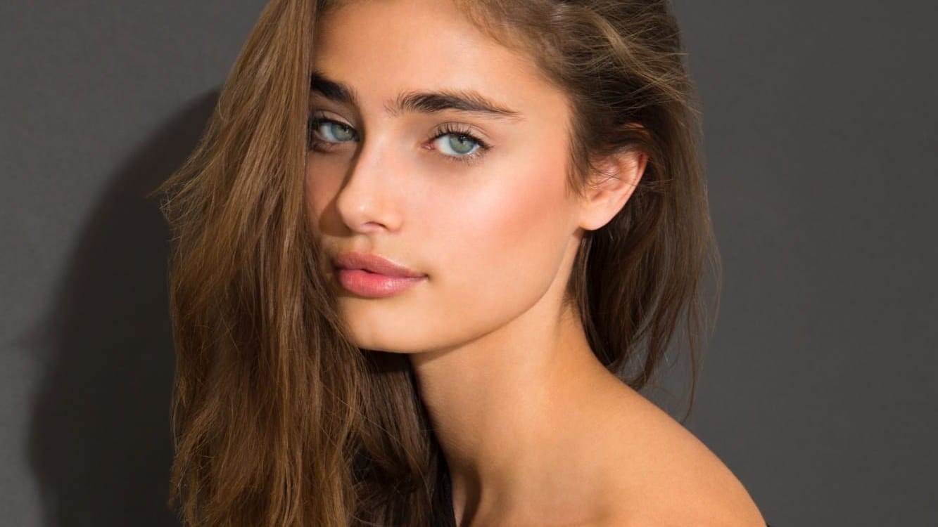 Face Up: Taylor Hill Joins the New Wave of Model Beauty Ambassadors