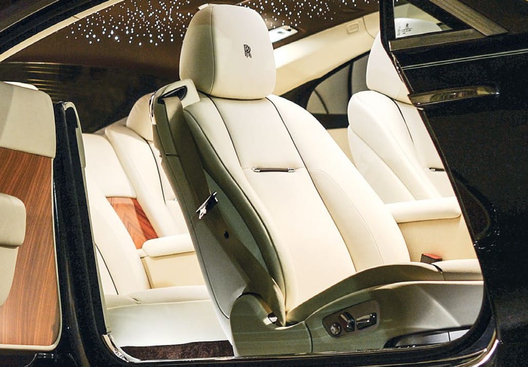 Spirited Dynamism: Taking The Wheel Of The Imposing Rolls-Royce Wraith