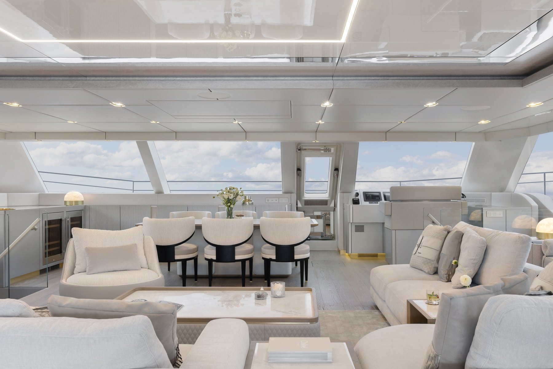 Year of the Cat: How Power Catamarans Reinvented Themselves at Sea