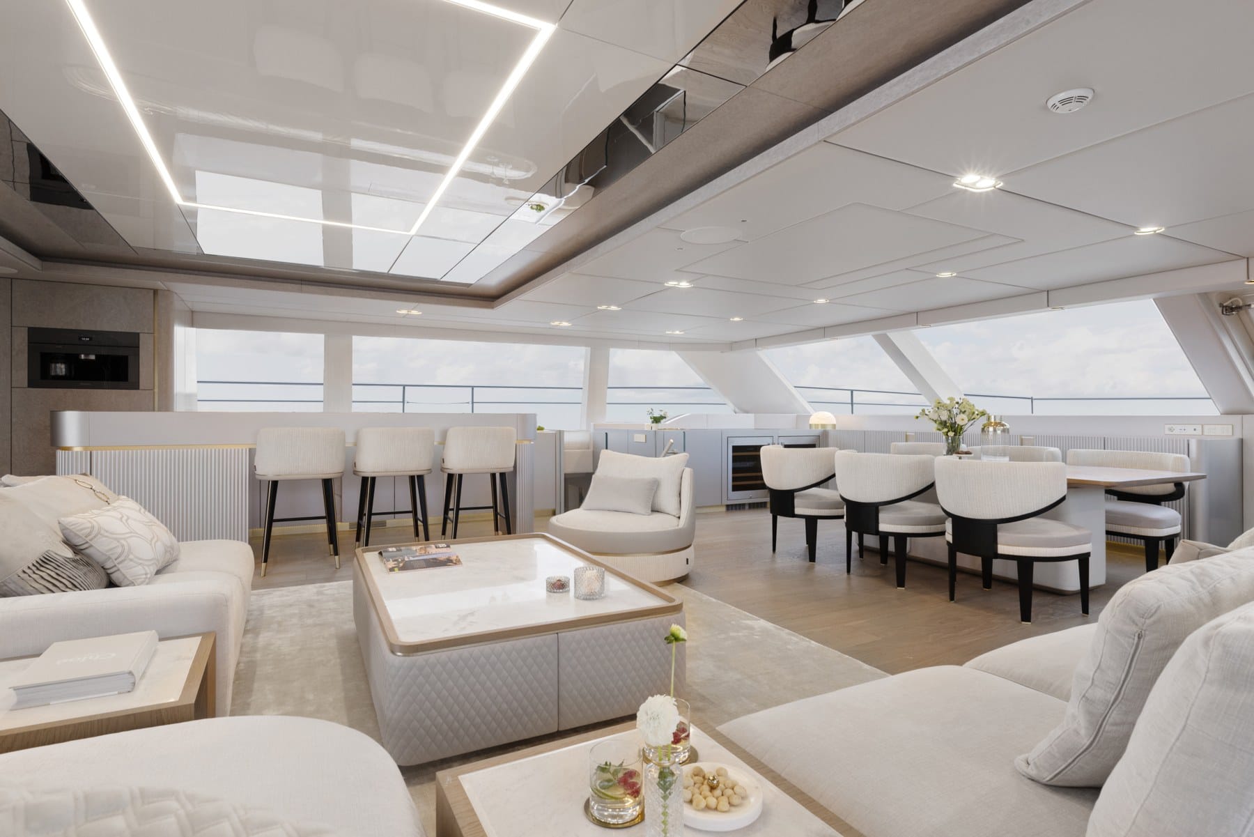 Year of the Cat: How Power Catamarans Reinvented Themselves at Sea