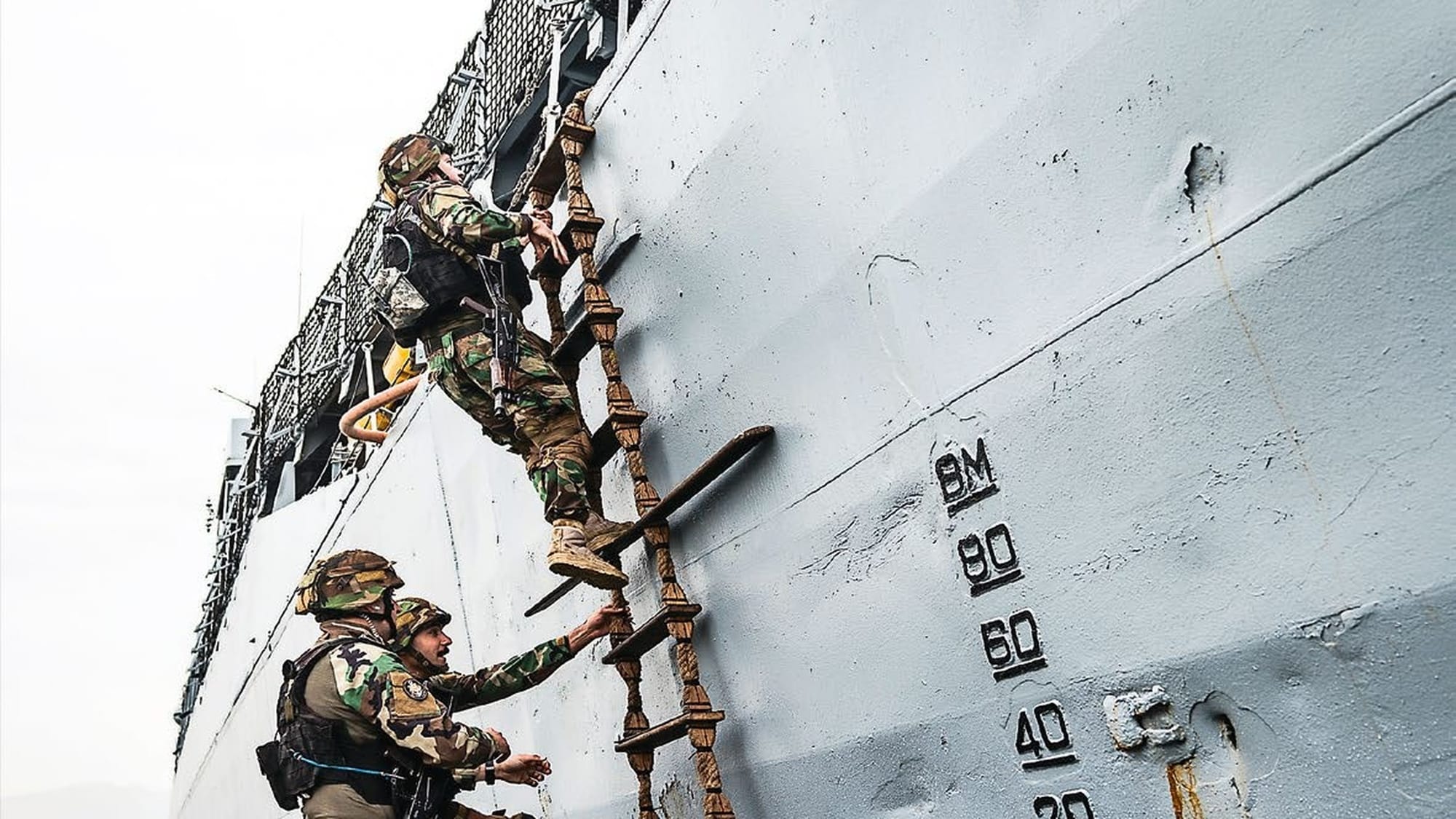 Heart of the Nation: Jeremy Chivers photographs the Lebanese Armed Forces up close