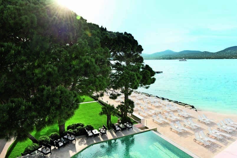 LVMH quietly acquires Saint-Tropez's last hotel with its feet in the water