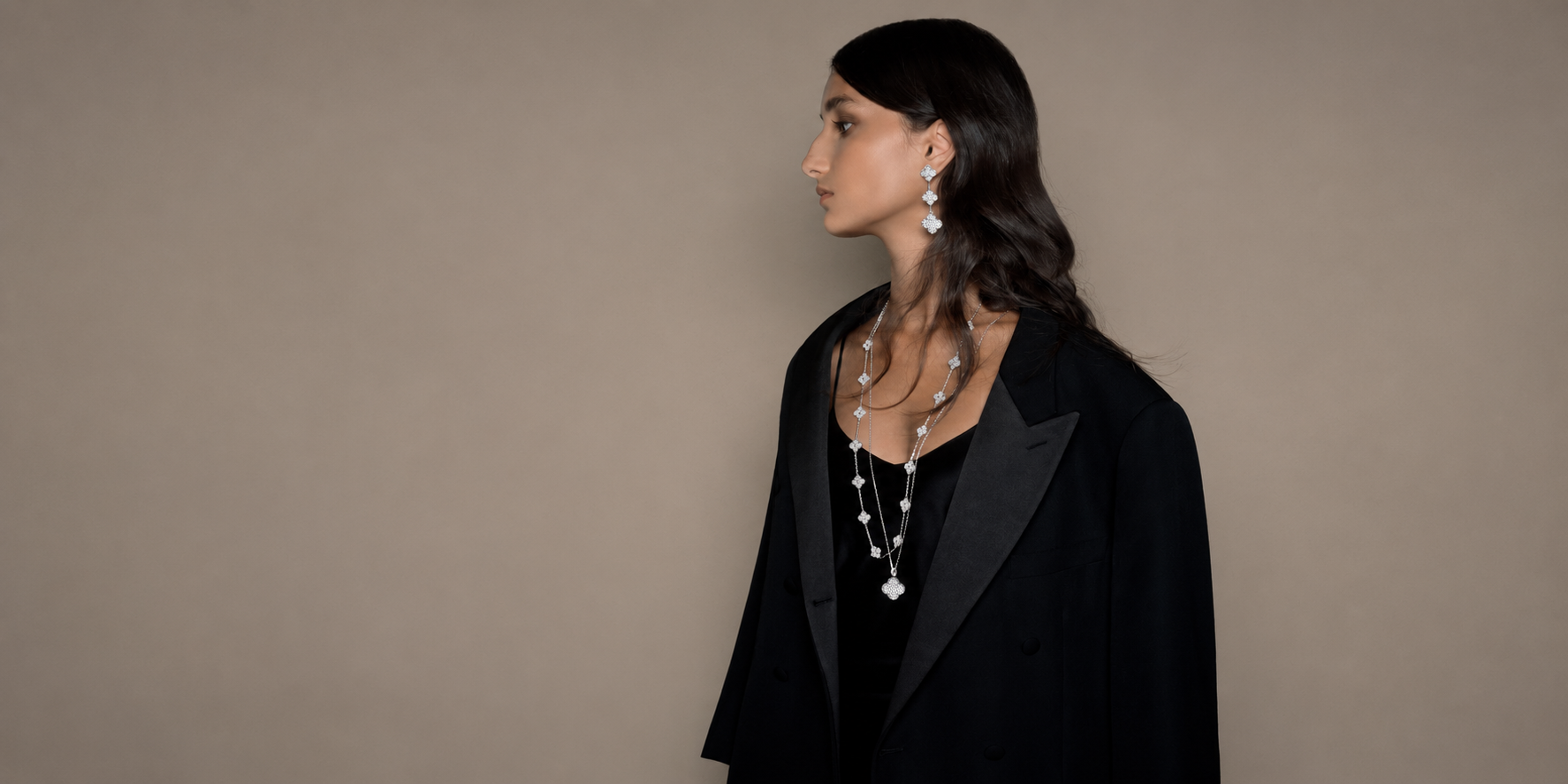 Five Reasons Why We Love Van Cleef’s Al Hambra Collection