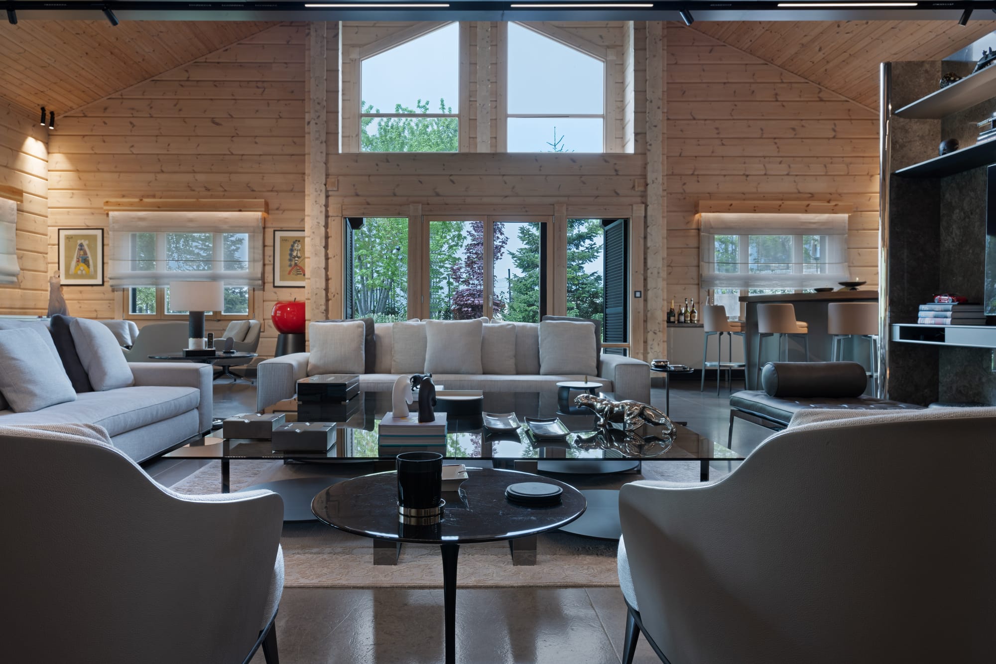 Personal Touch: Roland Helou Designs Minimalist, Bespoke Homes with Emotional Insight
