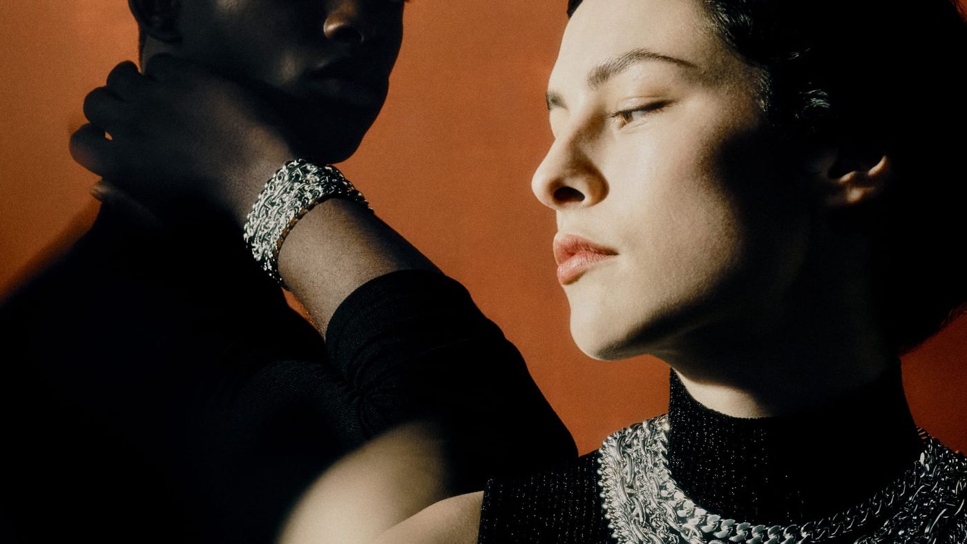 Chain Reaction: How the Hermès Silk Scarf Became a Legend