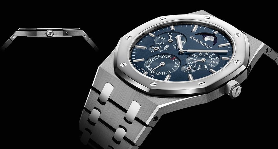 Audemars Piguet Packs Some Serious Engineering In Its Thinnest Royal Oak Ever