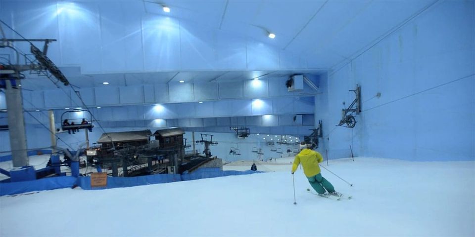 A Beautifully Produced Look at the Dedicated Indoor Ski Community of Dubai