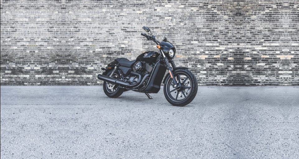 City Slicker: Harley-Davidson's New Street Platform and a Woman Rider's Reluctant Conversion