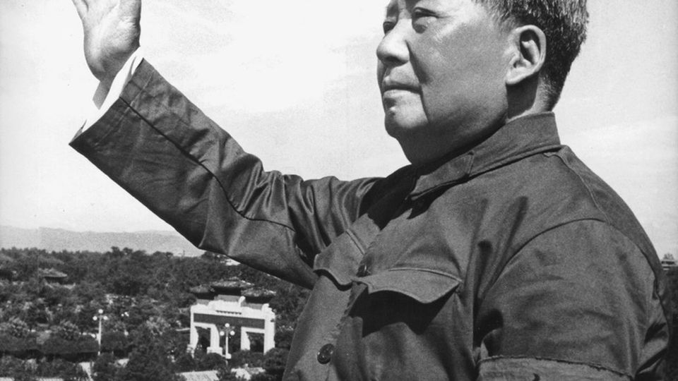 The Emperor's New Clothes: How Chairman Mao Dressed a Whole Nation