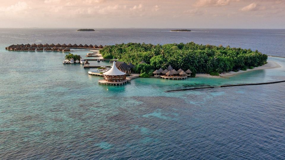 How Baros Set an Enduring Template for Thatched-Roof Beach Villas in the Maldives over 50 Years Ago