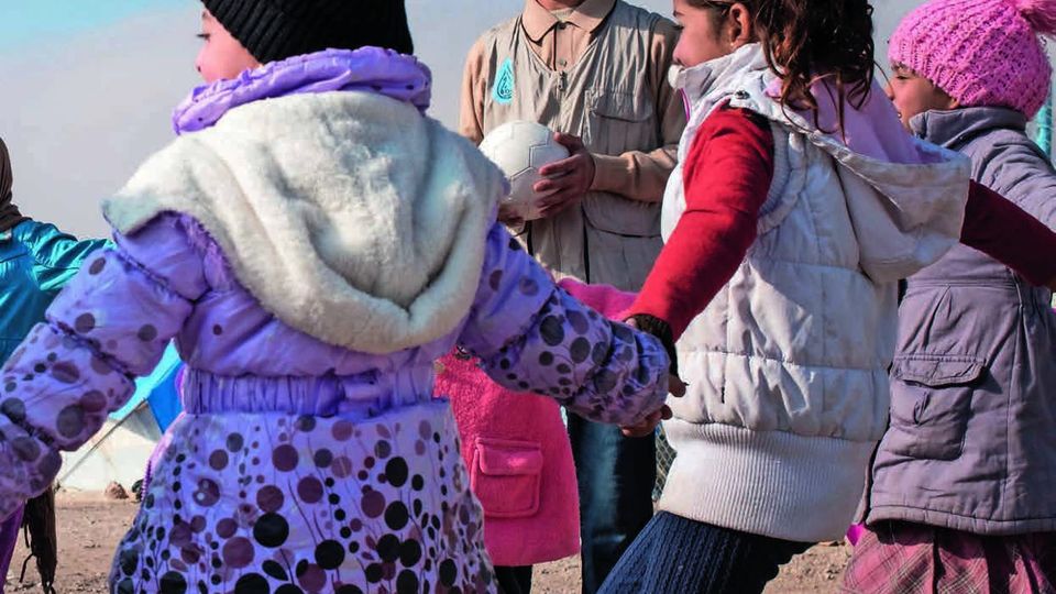 Health Matters: Lindsay Mackenzie's Portrait of a Syrian Refugee Camp Near Raqqa
