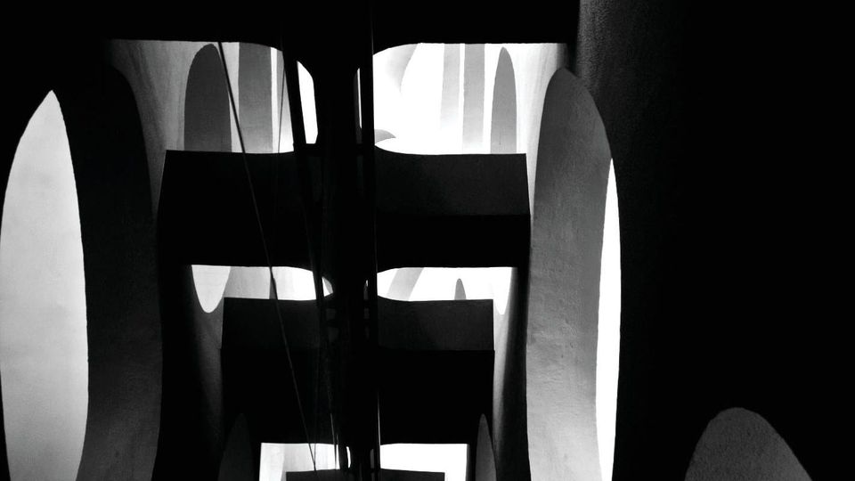 Holey Monolith