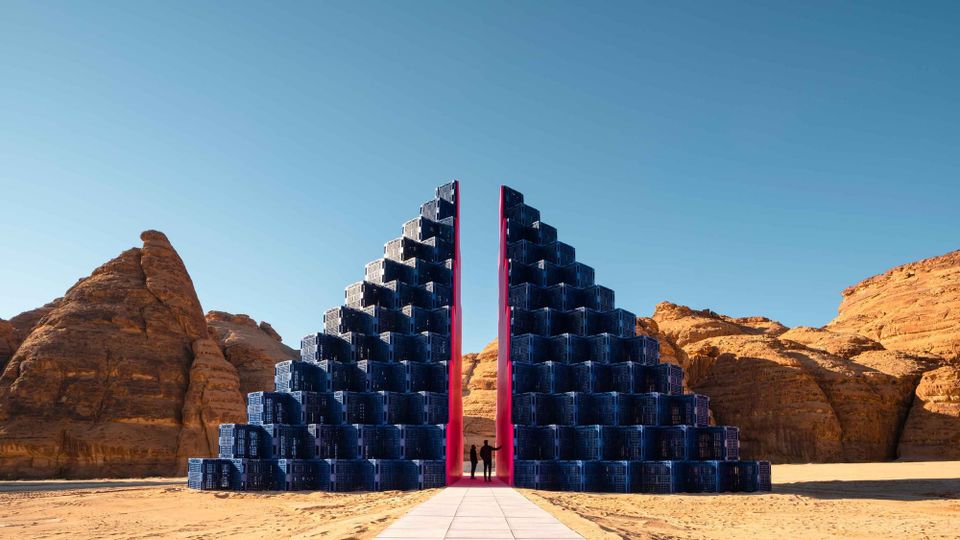 A Biennial Land Art Exhibition from California Suddenly Arrived in Saudi Arabia this Year