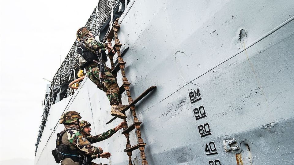 Heart of the Nation: Jeremy Chivers photographs the Lebanese Armed Forces up close