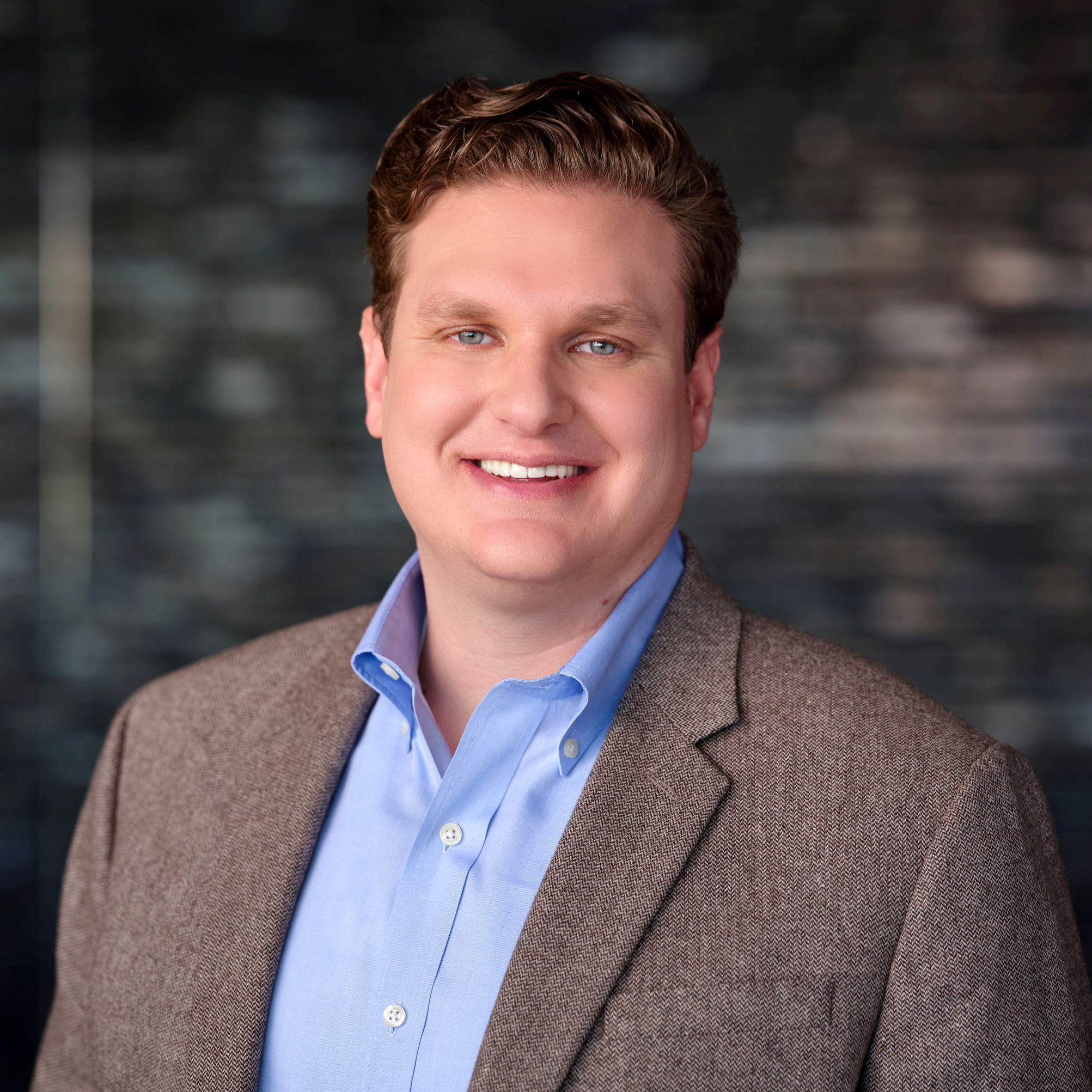 Derek Janis, CMO, AcquireUp