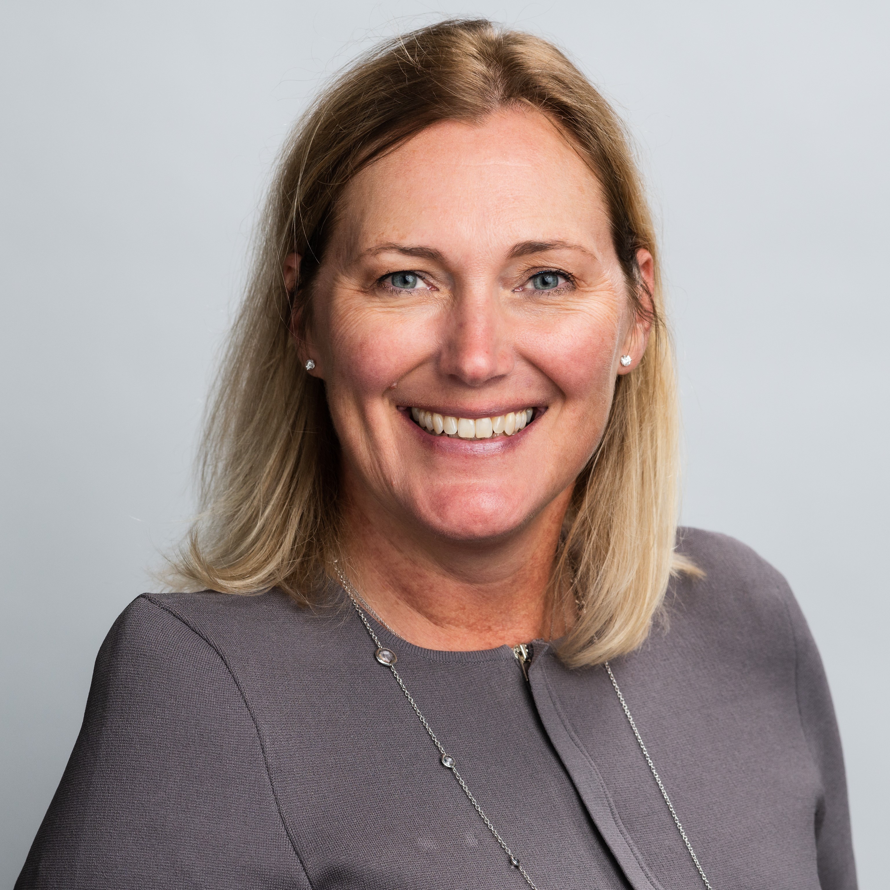 Karen Lutomski, SMD, Co-Head US Wealth Advisory Sales, Nuveen