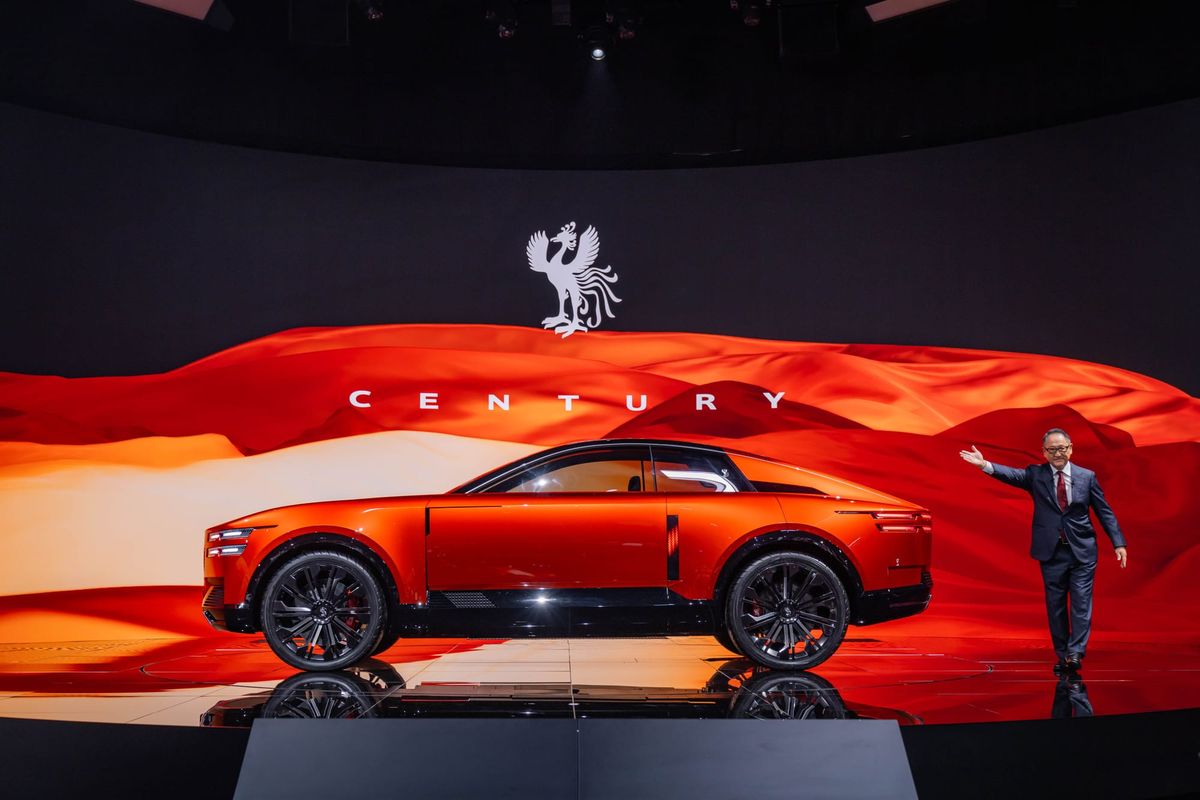 Toyota Puts Century Above Lexus