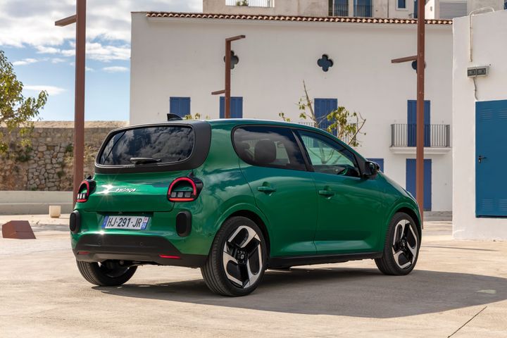 Watt a Comeback: new Twingo