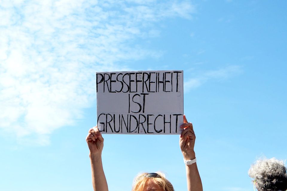 Pressefreiheit entscheidet sich in der Regulierung von Big Tech