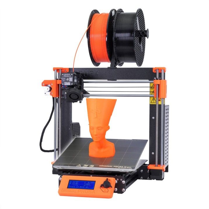 A three dimensional printer with a head of a head

Description automatically generated