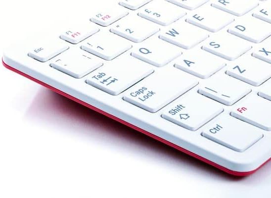 A close-up of a keyboard

Description automatically generated