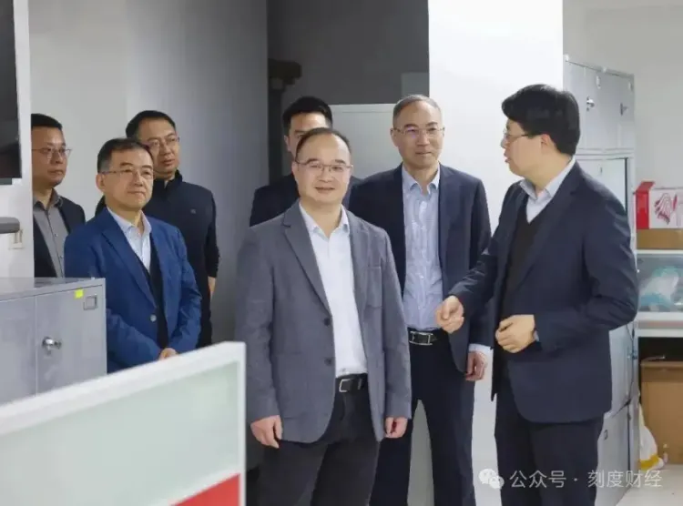 利安人寿扭亏未稳、转型承压，黄剑接棒能否破解增长困局