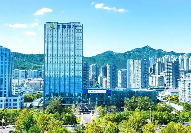 威海银行：零售贷款质量显著恶化，董事长薪酬是员工近7倍