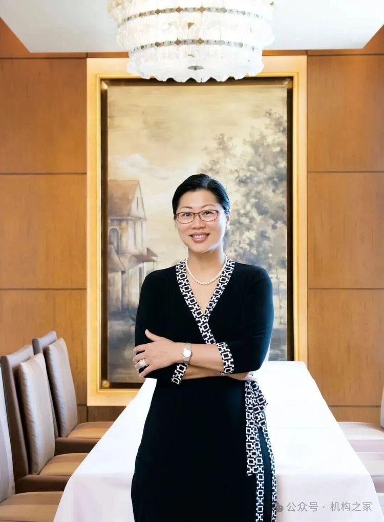 女将孙立群卸任美亚财险CEO，升任AIG大中华区总裁，吴臻临时代管