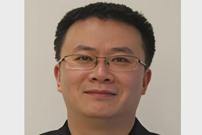 一只消费基金，重仓全是芯片——弘毅远方的章劲和他的风格漂移之路