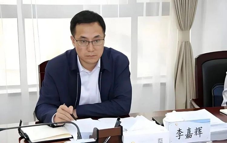 “负重前行”的长安银行