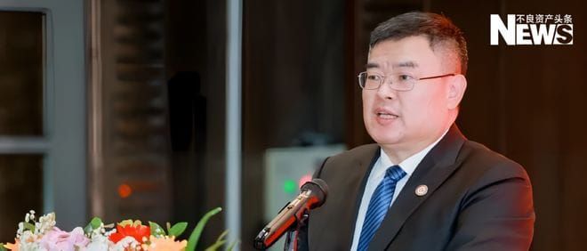 刚刚！盈科旅游员工就地解散，梅向荣、梅亚萍被列为被执行人