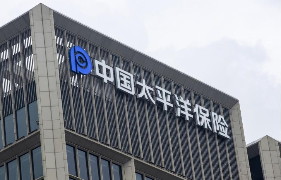 中国太保总裁豪掷近50万港元"护盘"，高管增持全部浮亏