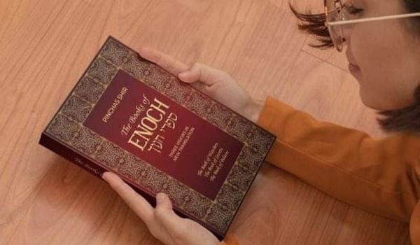 Pseudepigrapha, Apocrypha, and the Books of Enoch