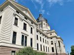Fact brief: Is it illegal for the South Dakota state government to run a deficit?