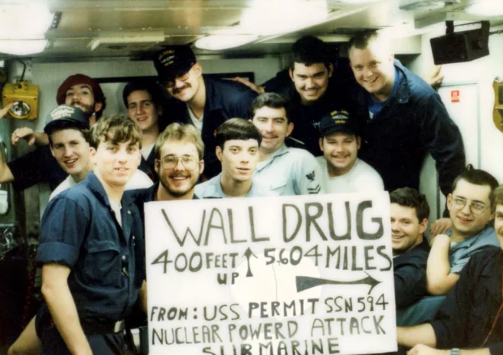 Fact brief: Are there official Wall Drug signs around the world?