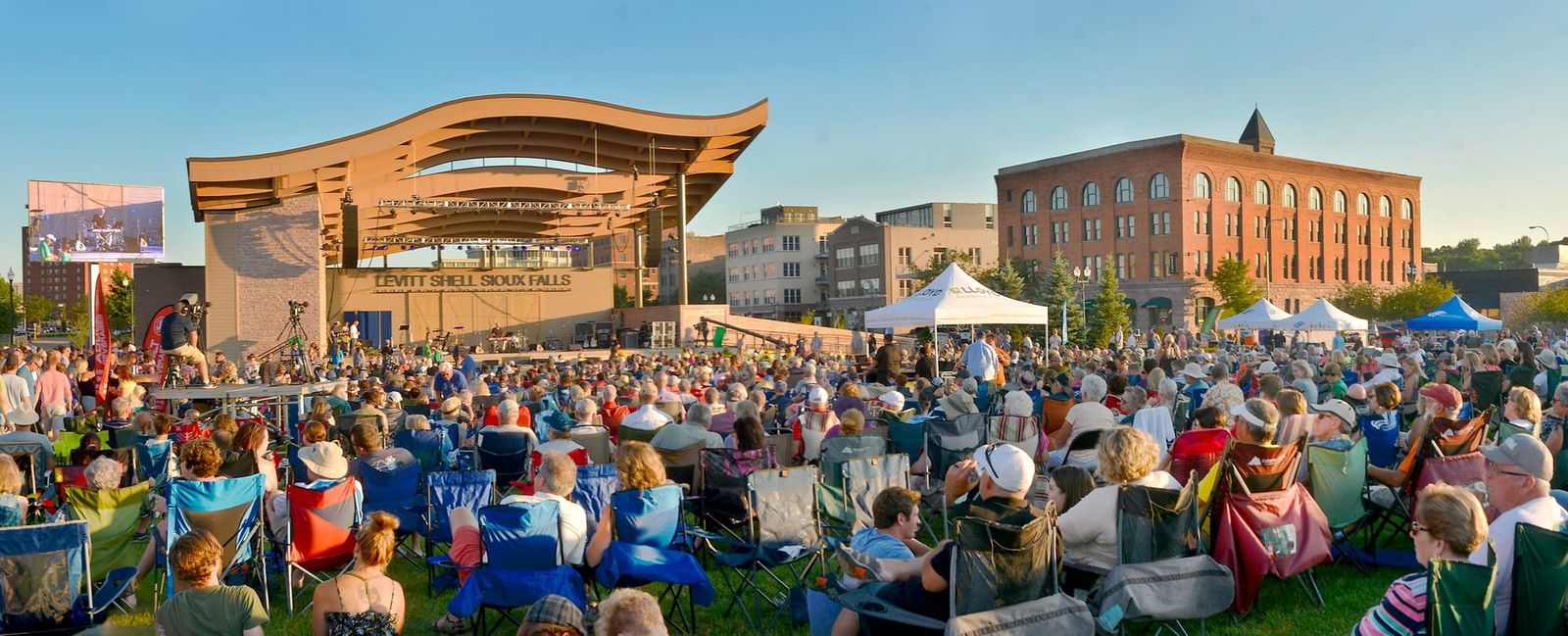 Fact brief: Does Southeast SD generate more tourism dollars than the Black Hills?