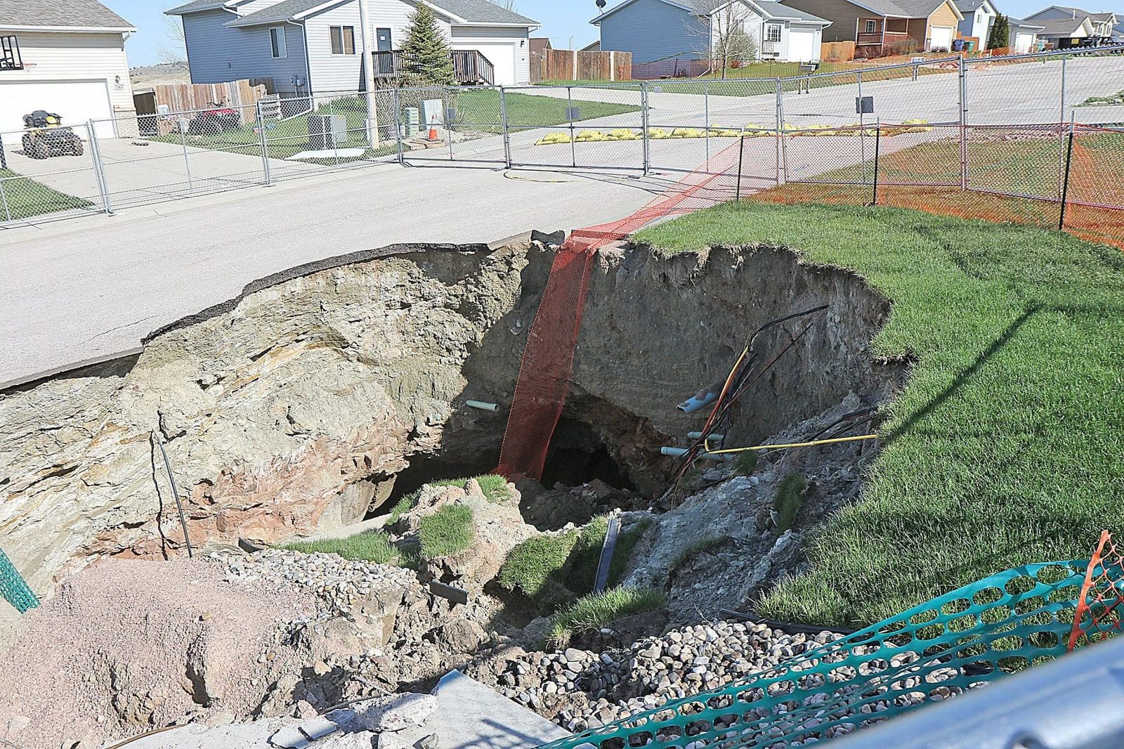 Homeowners stuck in 6 years of sinkhole limbo