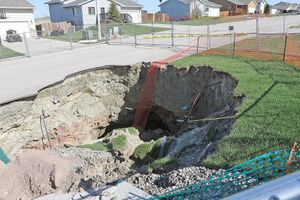 Homeowners stuck in 6 years of sinkhole limbo