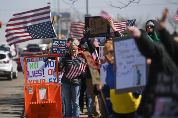 Poll: Majority of South Dakotans unsatisfied with current state of democracy