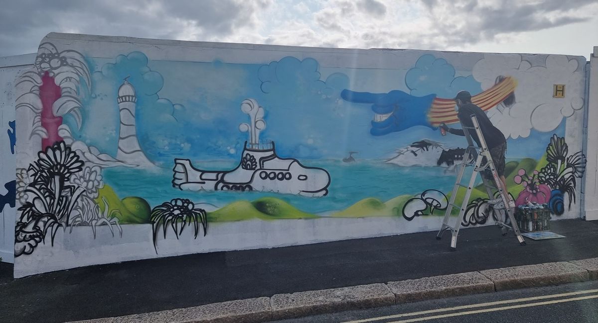Terrific new street art taking shape at former Quality Hotel site