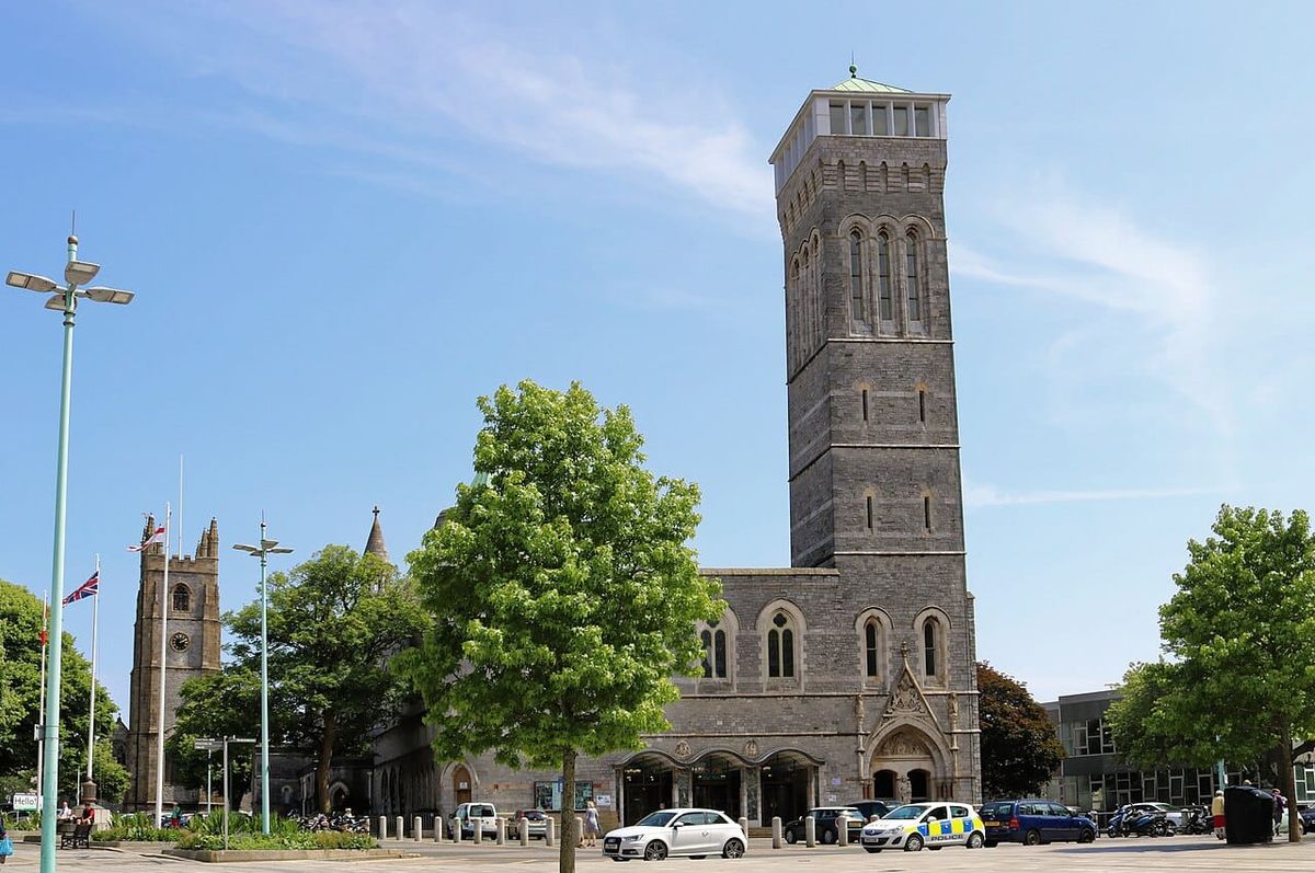 Will the City of Culture decision impact ambition for the Guildhall? A café is asked to turn off its superbright sign! (And Albion become TV stars)