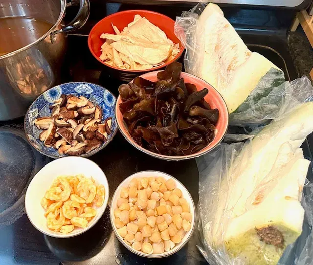 ingredients for winter melon soup