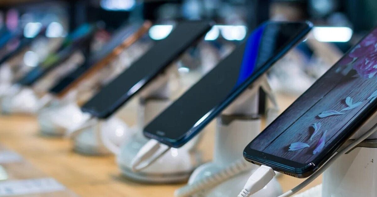 Chinese smartphone makers are adjusting their product lineups due to rising chip prices