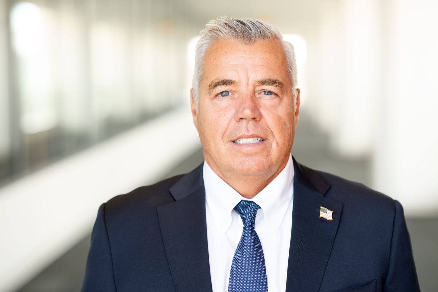 Quand l'ex-cadre de Grok pilote la politique IA américaine