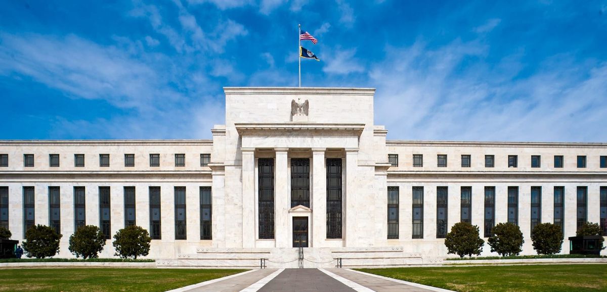 Who Controls the Fed?