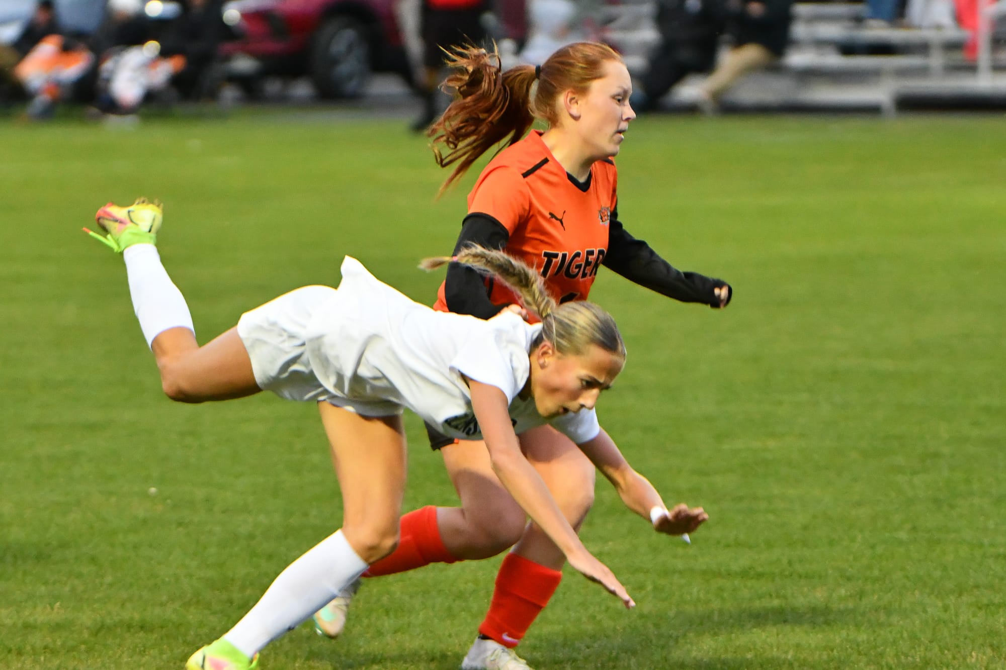 McKinnley Graaff (4) battles for possession as an Ellensburg player goes down during the loser-out district match.