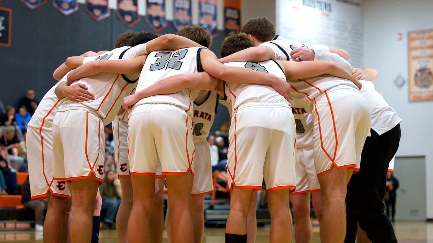 Tiger boys shut down Omak early, cruise to 59-41 win