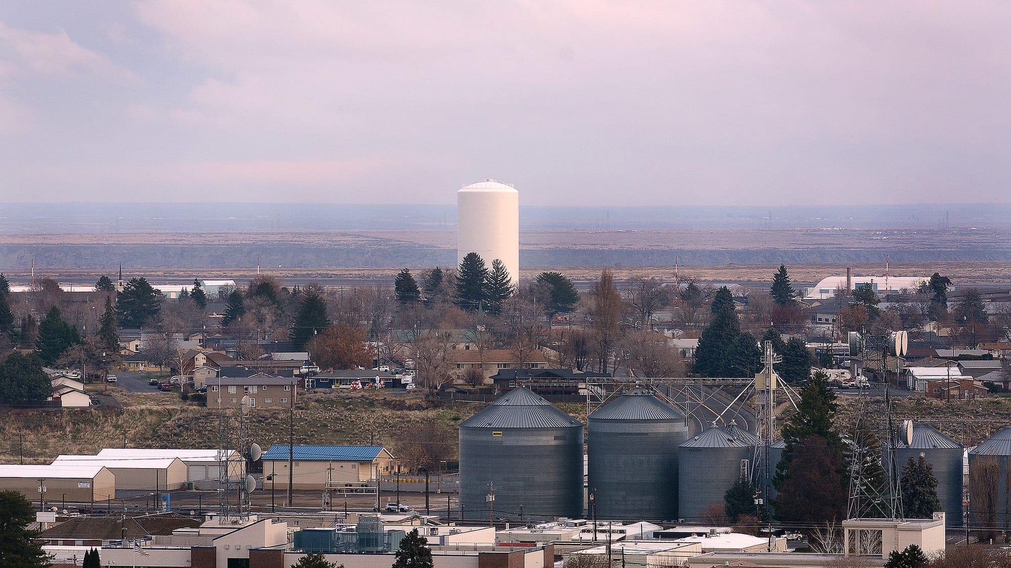 New reservoir gets water quality OK; city honors two for service