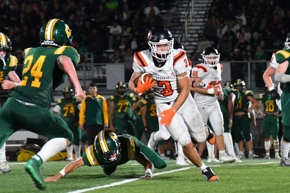 Battle of the Basin belongs to Ephrata: Tigers top Jacks, 49-14 post image